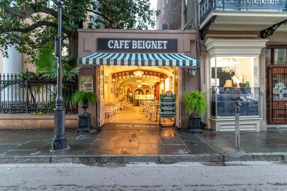 https://res.cloudinary.com/see-sight-tours/image/upload/v1736246762/strapi/New_Cafe_a32de943d3.jpg