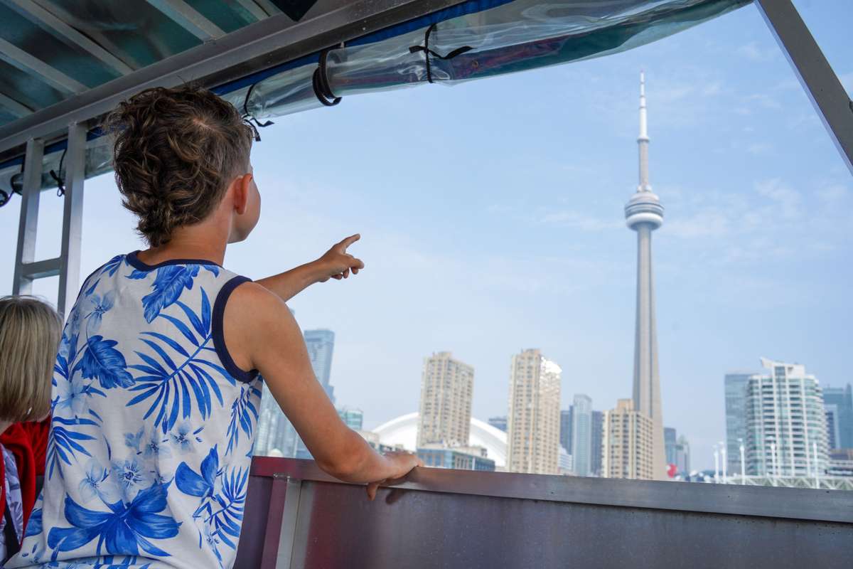 Toronto Walking Tour With Boat Cruise image 1