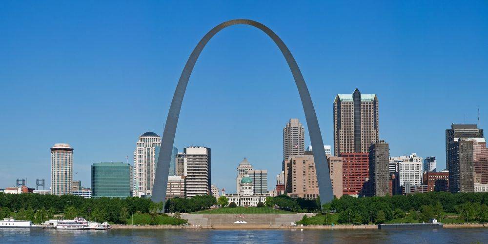 https://res.cloudinary.com/see-sight-tours/image/upload/v1679075108/strapi/9_Arch_81bb47bb8e.jpg