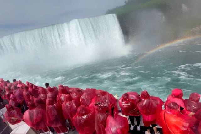Epic Full Day Tour of Niagara Falls USA/Canada + Lunch image 5