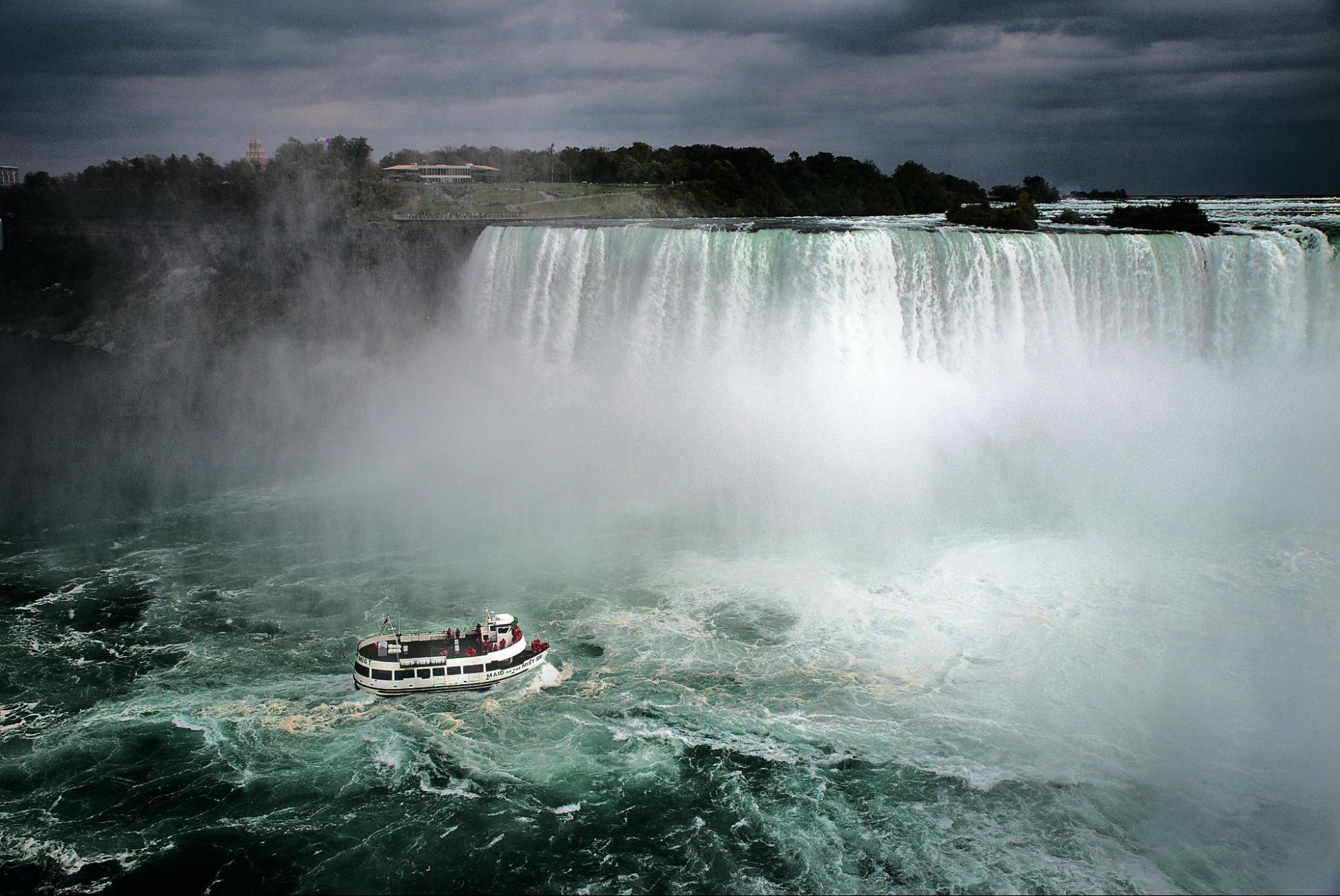 Maid of the Mist in Rain