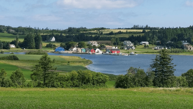 Visiting Prince Edward Island in July - See Sight Tours