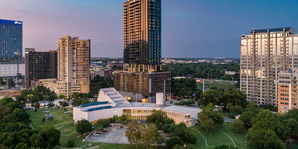 Austin Small Group BBQ and Downtown Walking Tour