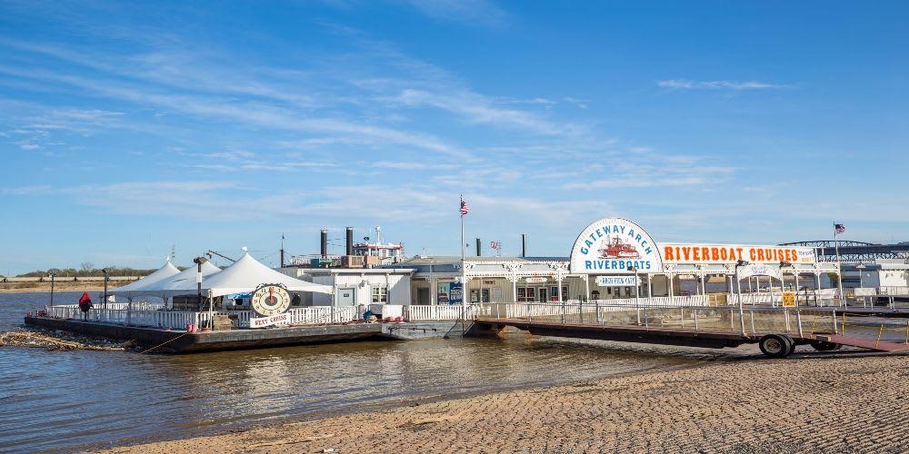 Best of St. Louis Small Group Tour W/ St. Louis Arch and River Cruise.jpg