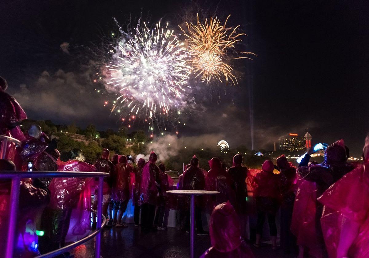 Visitors at Niagara Falls Fire Cruise.jpg
