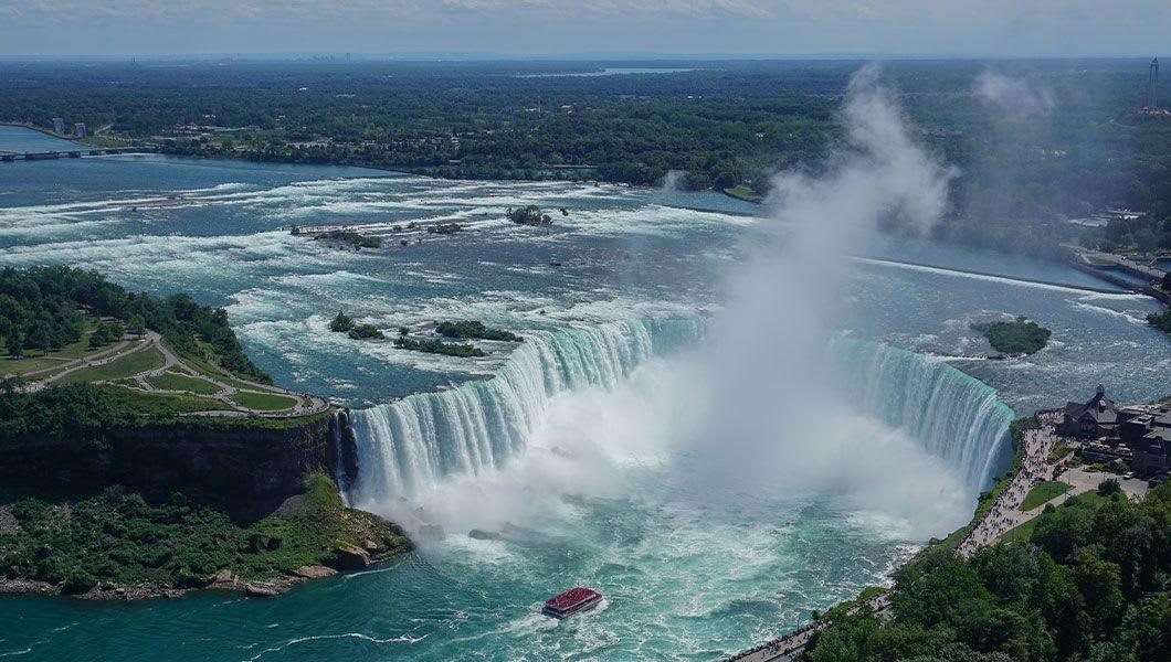 Table-Rock-Niagara-Falls.jpg