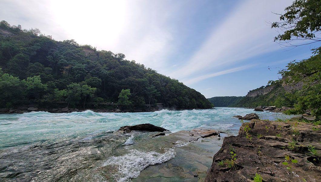 Niagara-Falls-US-Whirlpool-State-Park.jpg