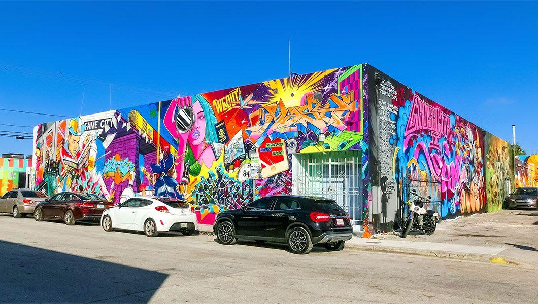The-street-and-cars-at-Art-Wynwood-in-Miami,-USA.jpg