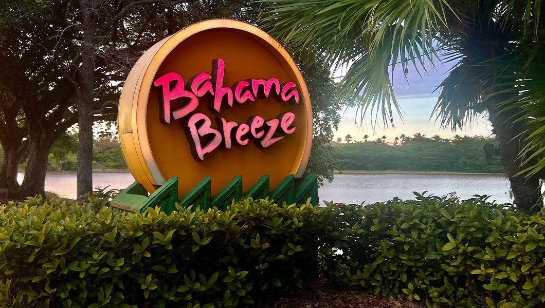 Bahama-Breeze-restaurant-exterior-sign-at-Sawgrass-Mills-Mall.jpg