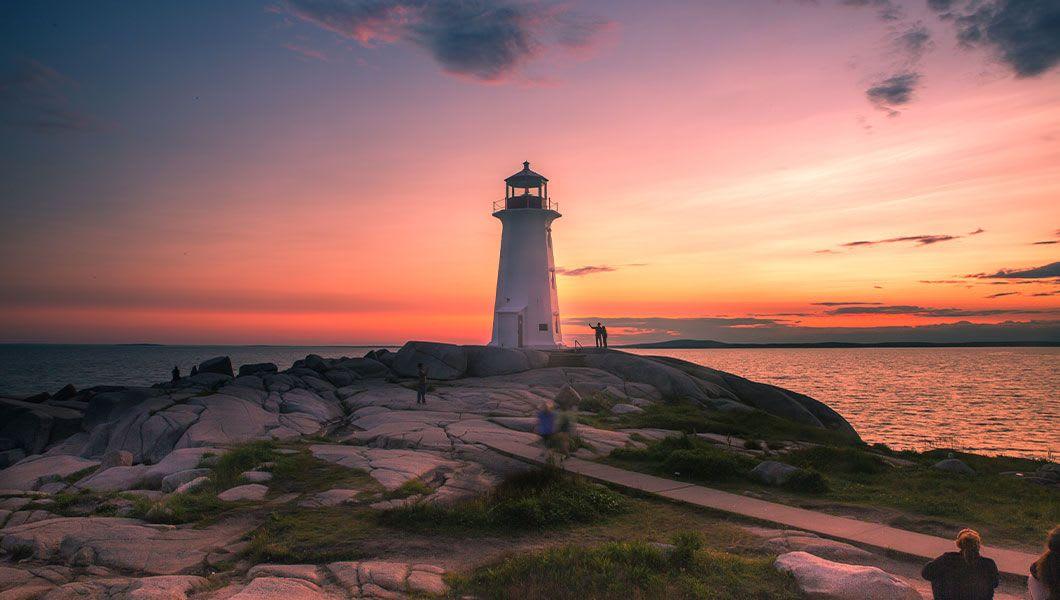 Halifax-Peggy's-Cove-Lighthouse.jpg
