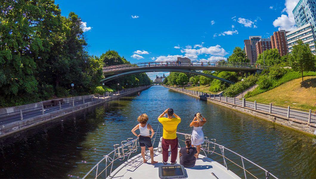 Rideau-Canal-Cruise-Ottawa.jpg