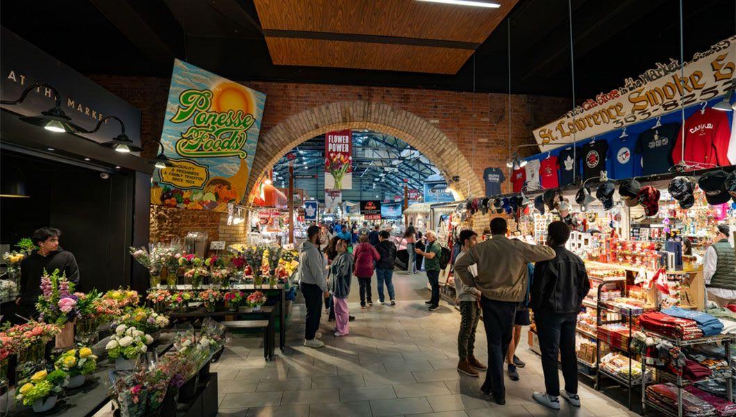 St-Lawrence-Market-Torronto.jpg