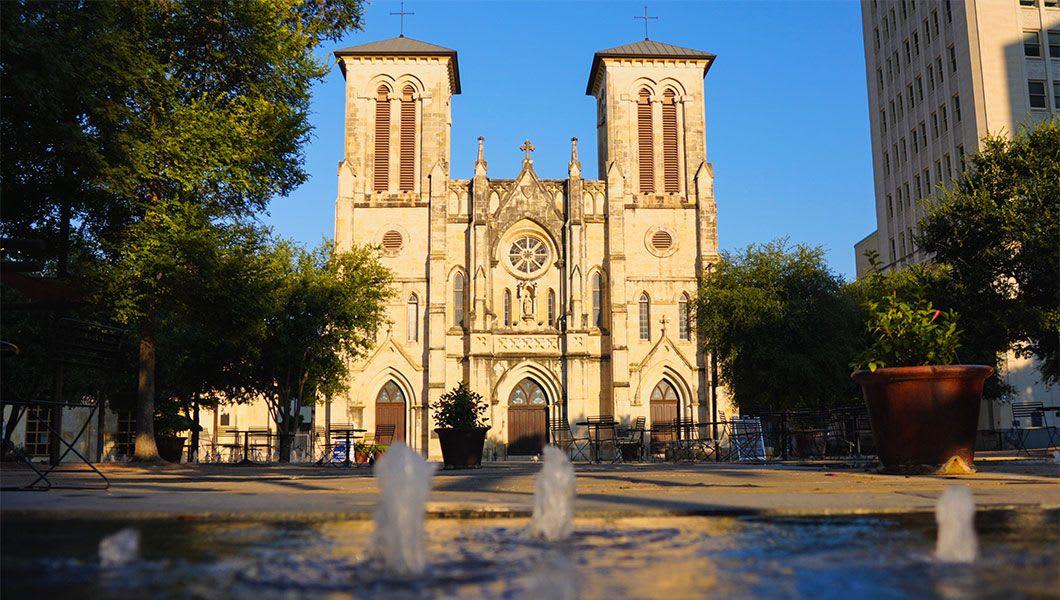 San-Fernando-Cathedral-San-Antonio-Texas.jpg