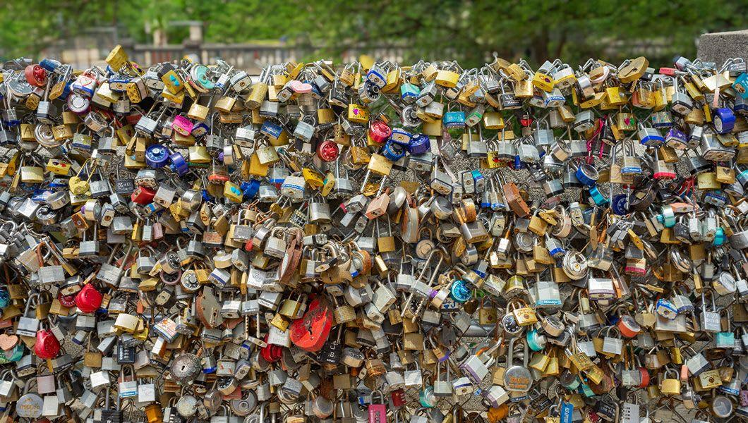 San-Antonio-Kallison-Love-Lock-Bridge.jpg