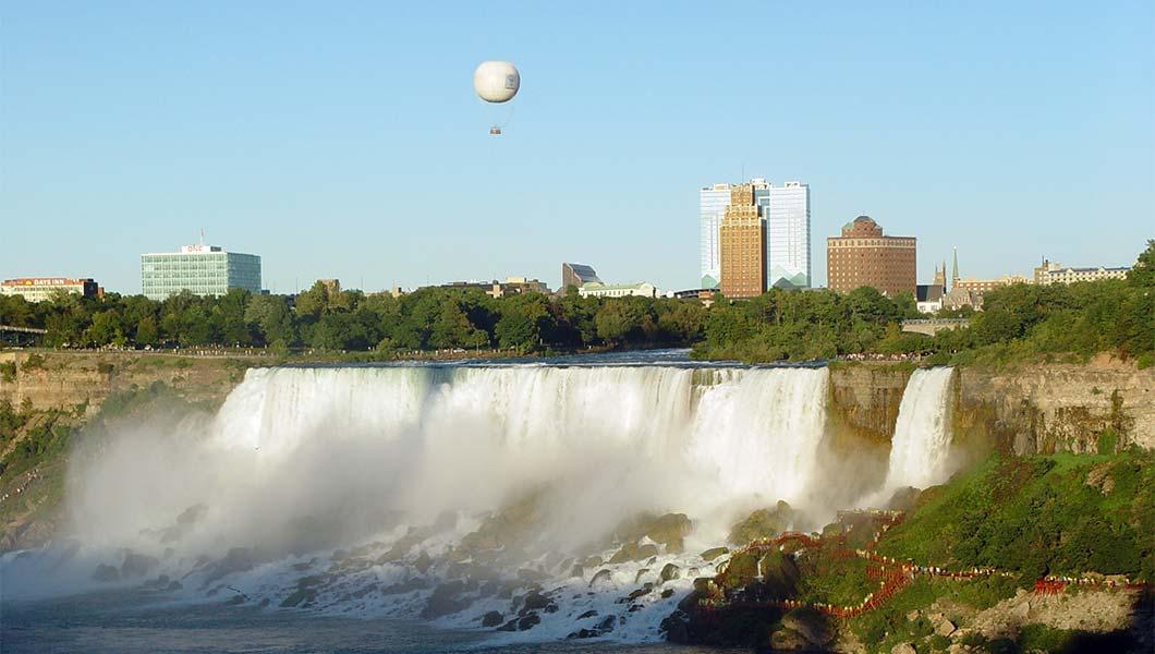 live-on-air-fallsview-balloon-ride.jpg