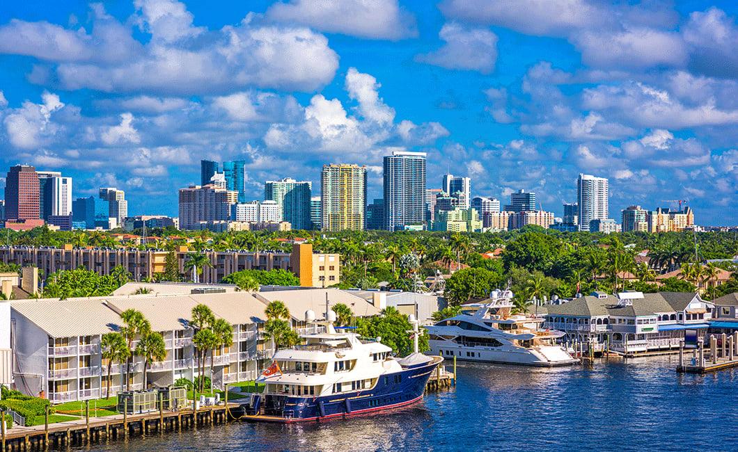Boats at Downtown Fort Lauderdale.jpg