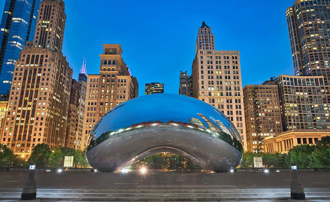 Millennium Park Cloud Gate at Night.jpg