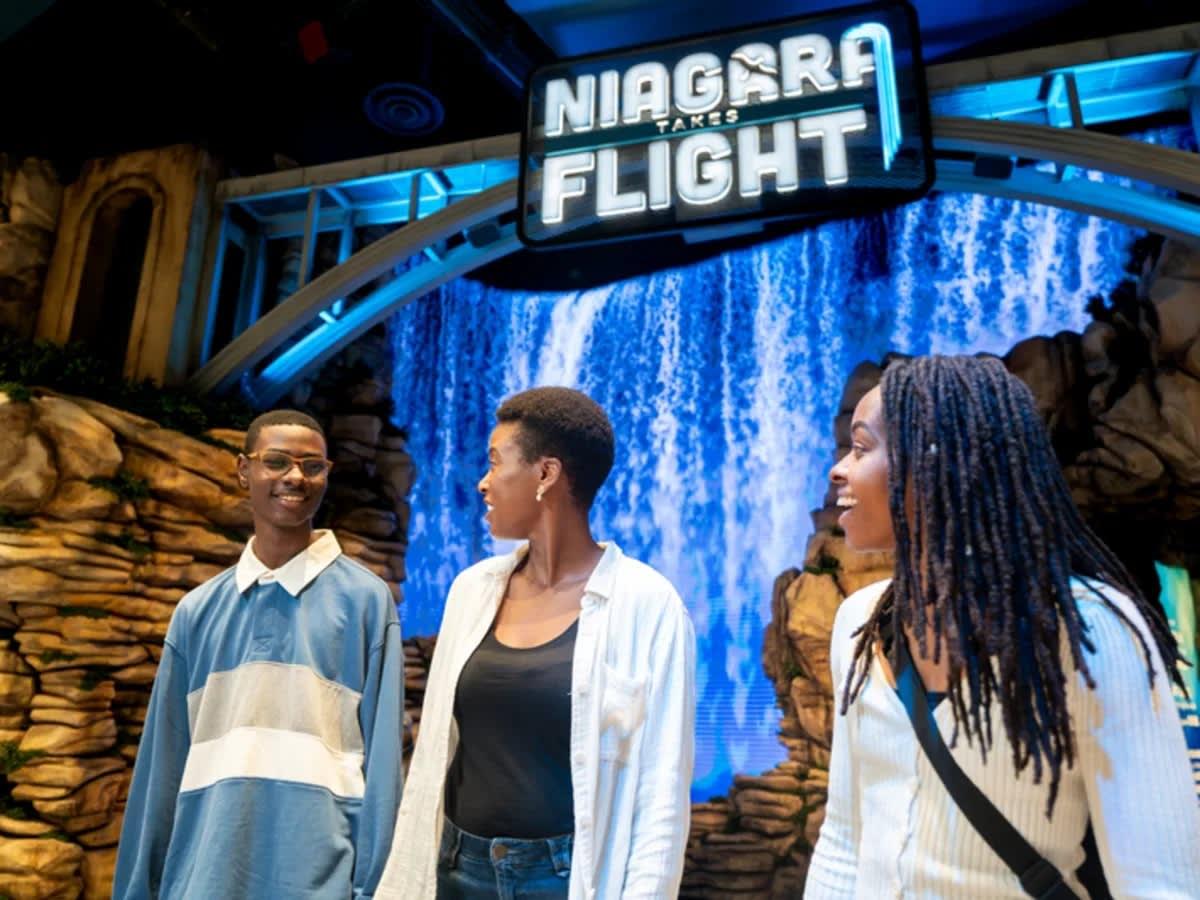 Niagara Falls Walking Tour with Niagara Takes Flight