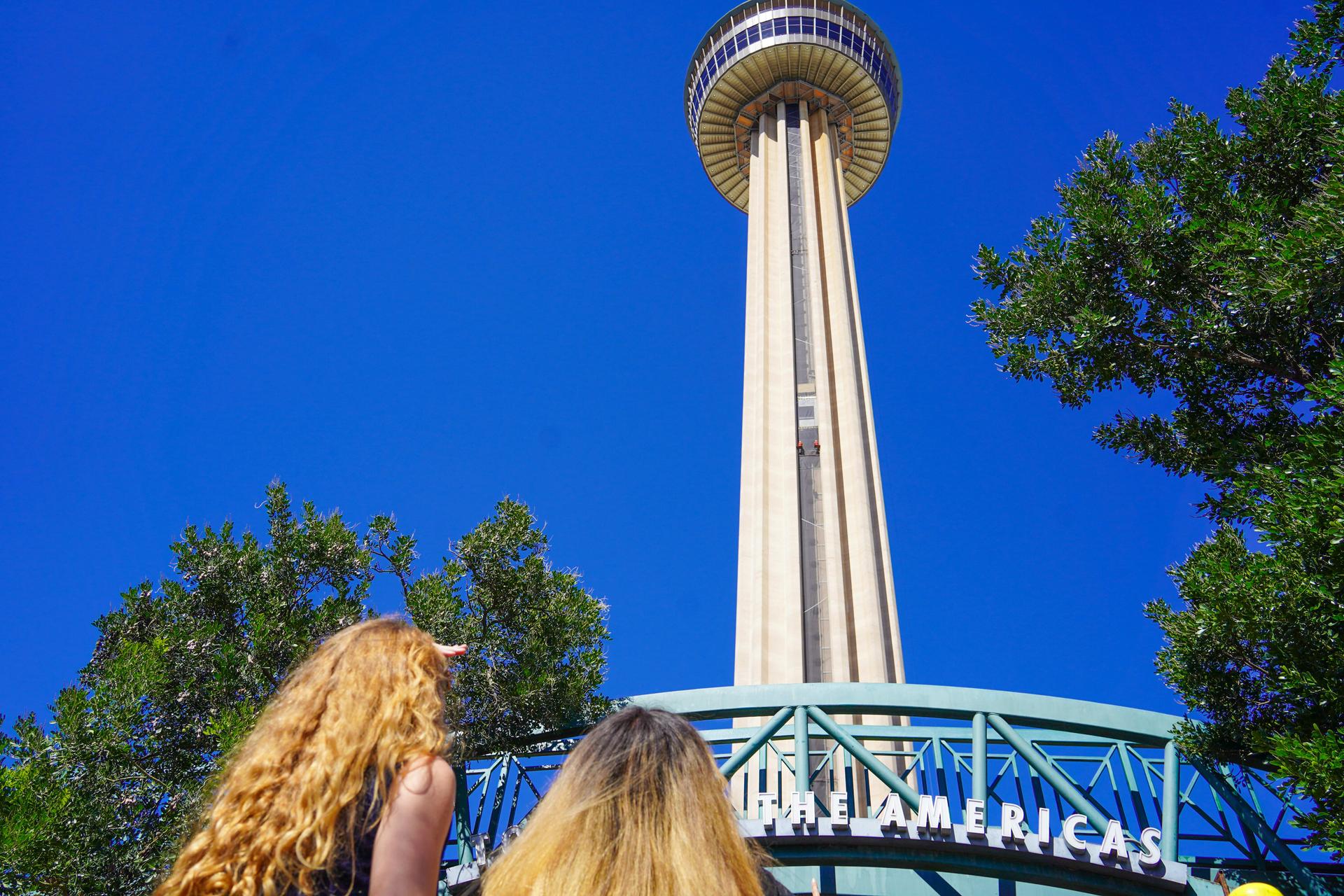 Tower of the Americas photo 2