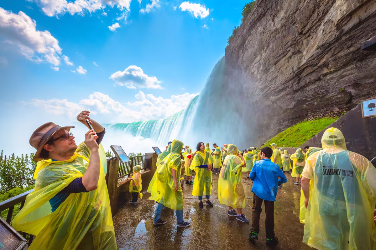 Niagara Tour Boat, Skylon Tower + Clifton Hill Fun Pass.jpg