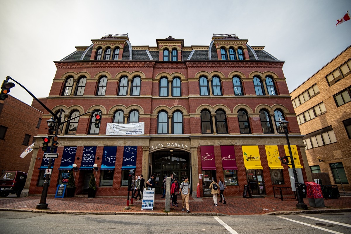 https://res.cloudinary.com/see-sight-tours/image/upload/v1581706718/saint-john-city-market-outside.jpg