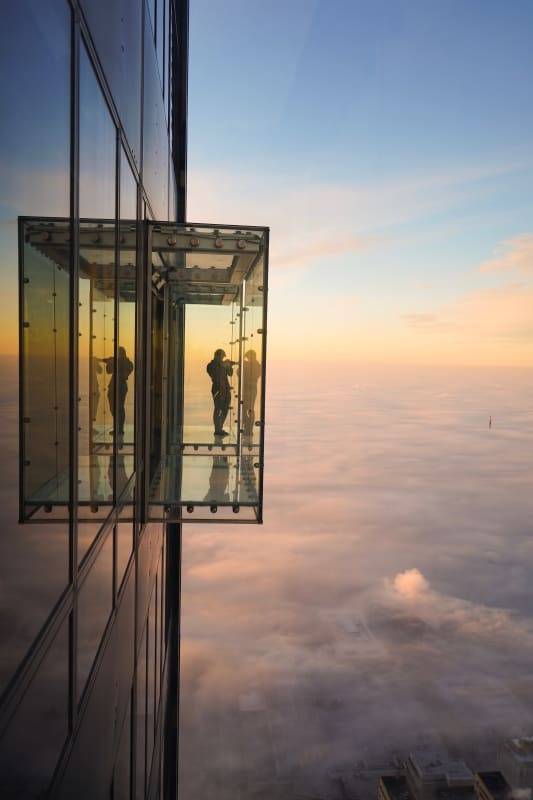 https://res.cloudinary.com/see-sight-tours/image/upload/v1645817145/strapi/Chicago_Ledge_Dusk_d29f407f10.jpg