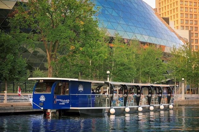 Ottawa River Cruise vs Rideau Canal Cruise: Which is Better? - See Sight Tours