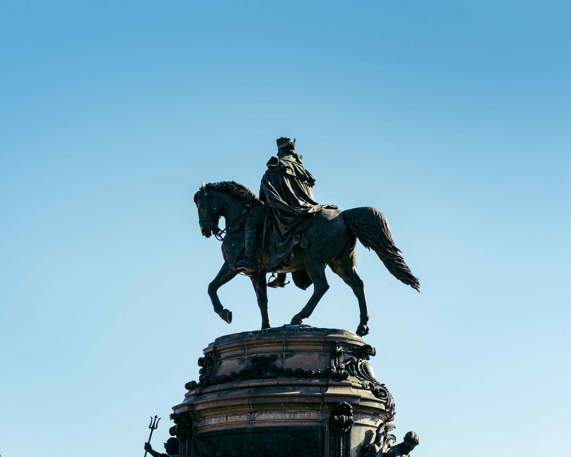 Washington Monument Fountain.jpg