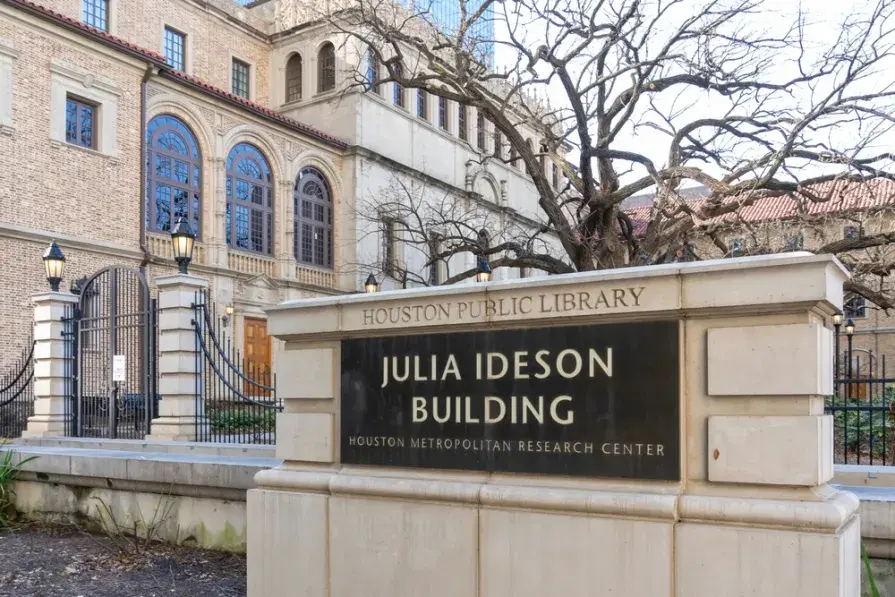 Julia Ideson Building.jpg