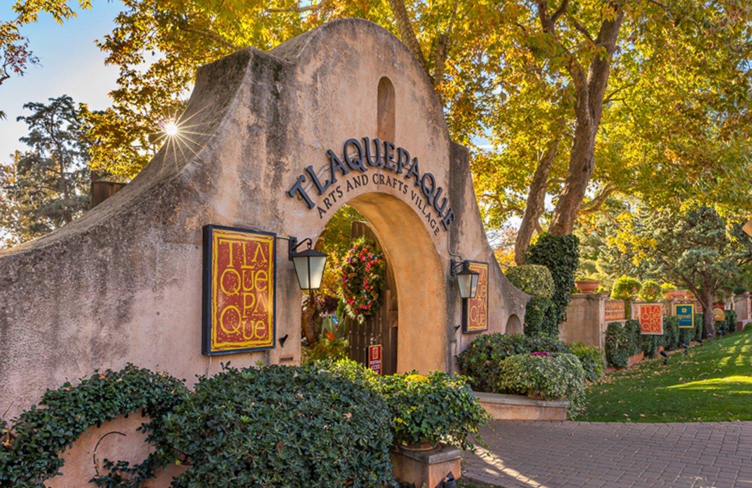 Tlaquepaque Arts & Shopping Village