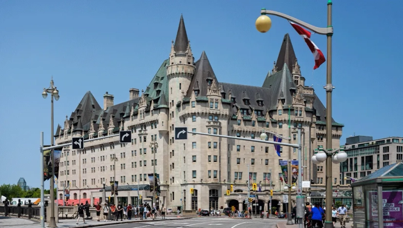 https://res.cloudinary.com/see-sight-tours/image/upload/v1738413230/strapi/Fairmont_Chateau_Laurier1_e107b8ee9b.webp