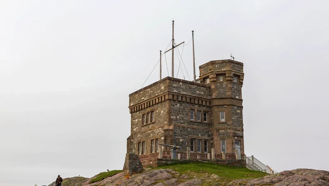 https://res.cloudinary.com/see-sight-tours/image/upload/v1738667416/strapi/Cabot_Tower_St_Johns1_a587fd1211.webp