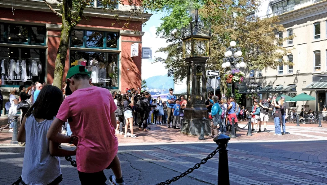 https://res.cloudinary.com/see-sight-tours/image/upload/v1738817961/strapi/Gastown_Vancouver_1a7c32e023.webp