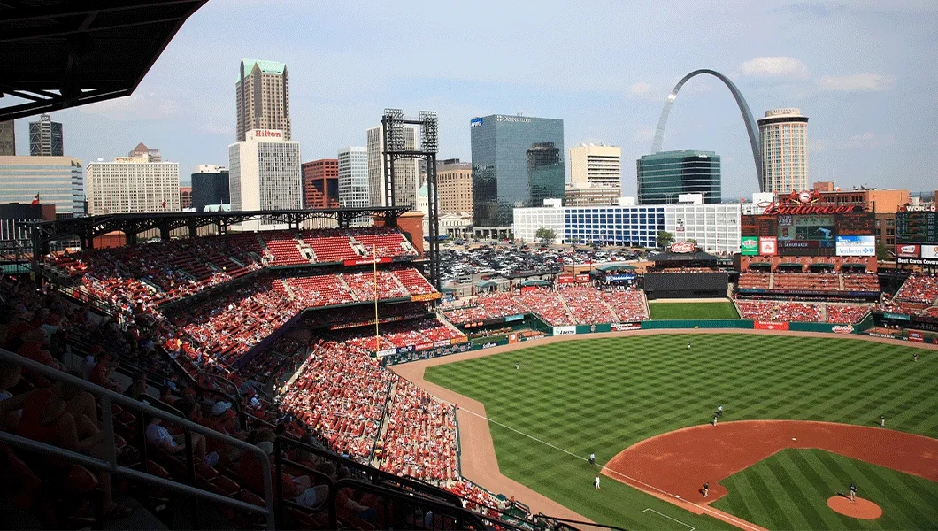 https://res.cloudinary.com/see-sight-tours/image/upload/v1740726773/strapi/Busch_Stadium_in_St_Louis2_6f3dc42730.webp