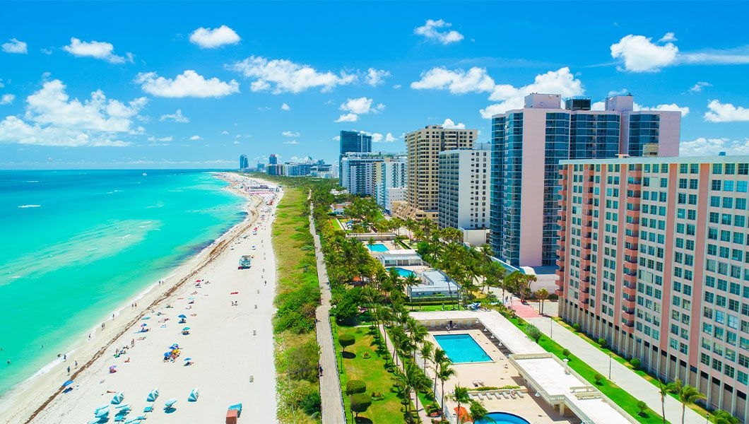https://res.cloudinary.com/see-sight-tours/image/upload/v1744957568/strapi/Aerial_view_of_South_Beach_Miami_Beach_Florida_USA_23affee235.jpg