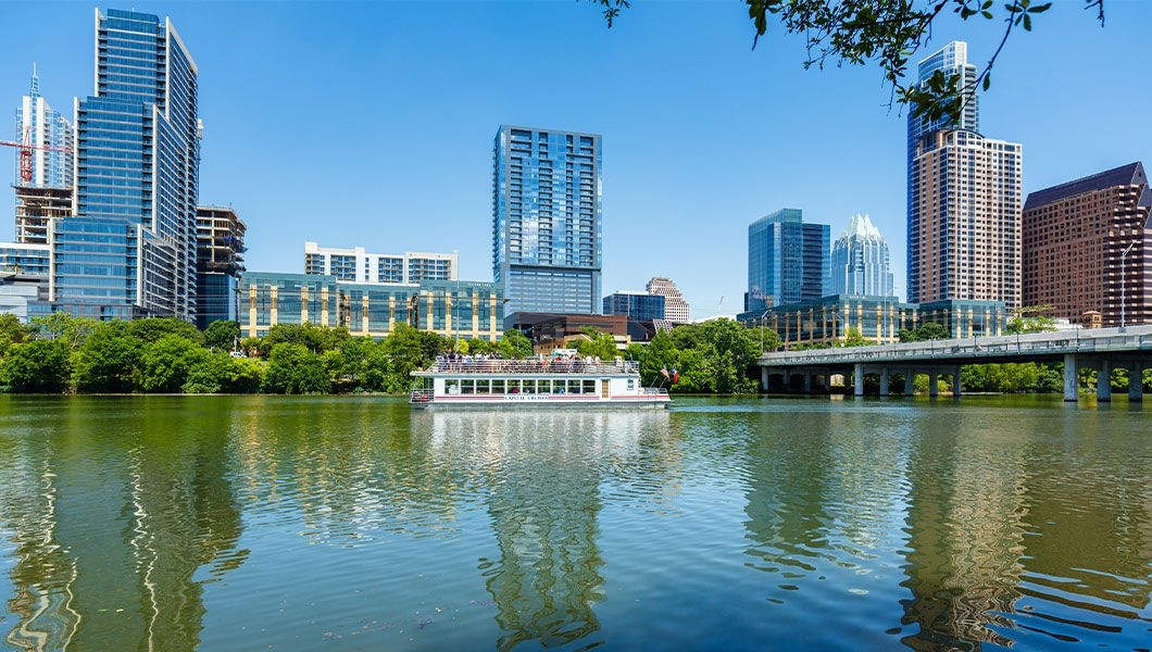 https://res.cloudinary.com/see-sight-tours/image/upload/v1745391750/strapi/Capital_Cruise_Boat_Tour_Austin_018aa96b2a.jpg