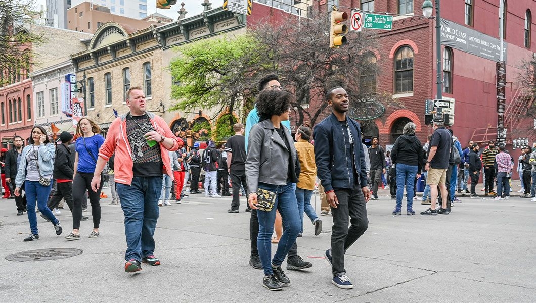 https://res.cloudinary.com/see-sight-tours/image/upload/v1745392588/strapi/Austin_The_Red_River_Cultural_District_fbbe1e7b24.jpg