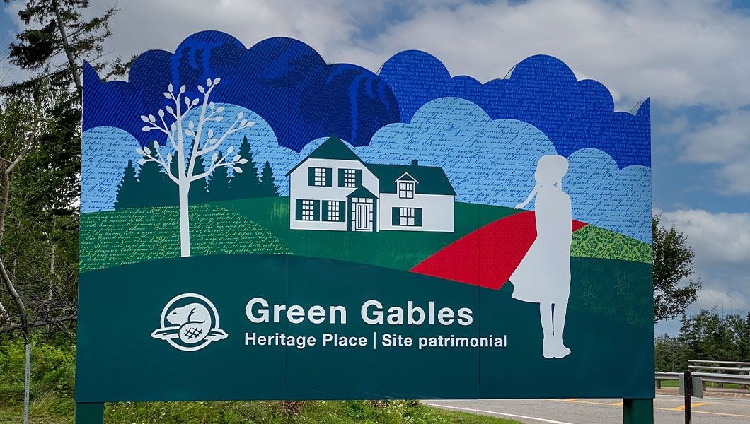 https://res.cloudinary.com/see-sight-tours/image/upload/v1745844844/strapi/Prince_Edward_Island_Green_Gables_Heritage_Place_5d2e5b9827.jpg