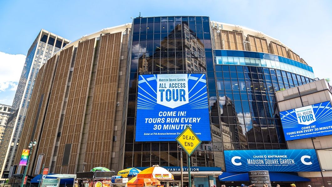 https://res.cloudinary.com/see-sight-tours/image/upload/v1747302498/strapi/Madison_Square_Gardens_NYC_2f25988836.jpg