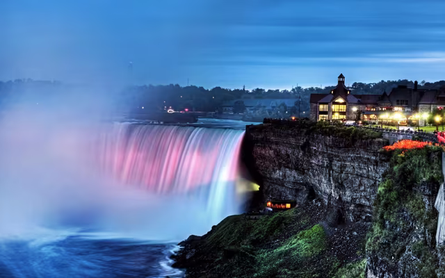Best Places to View Niagara Falls at Night