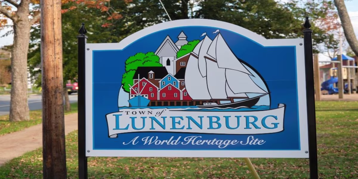 Lunenburg Sign.jpg