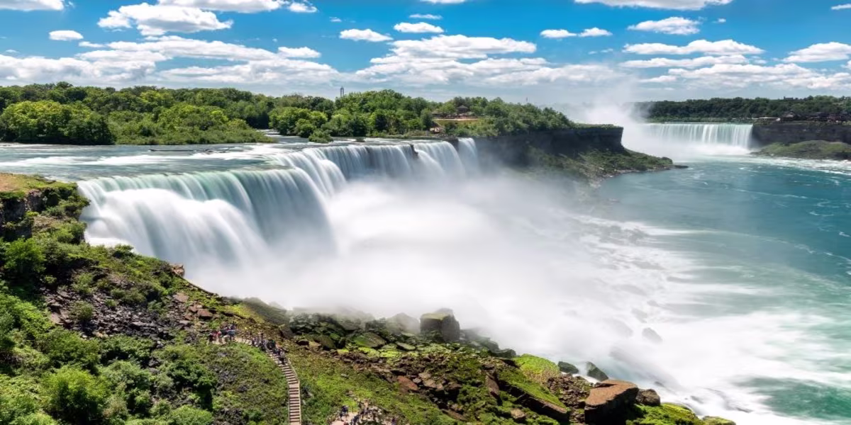https://res.cloudinary.com/see-sight-tours/image/upload/v1681321597/strapi/1_Hero_Image_9fb60136fc.jpg
