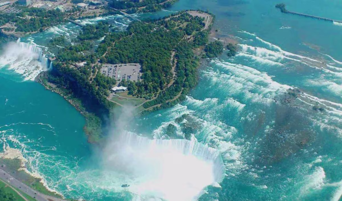 Can you Go to Niagara Falls without Going to Canada?