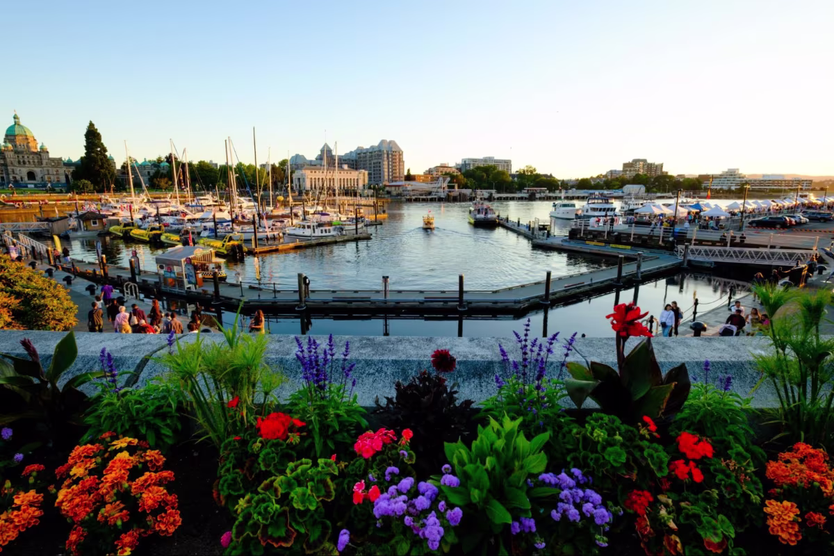 Explore Victoria.jpg
