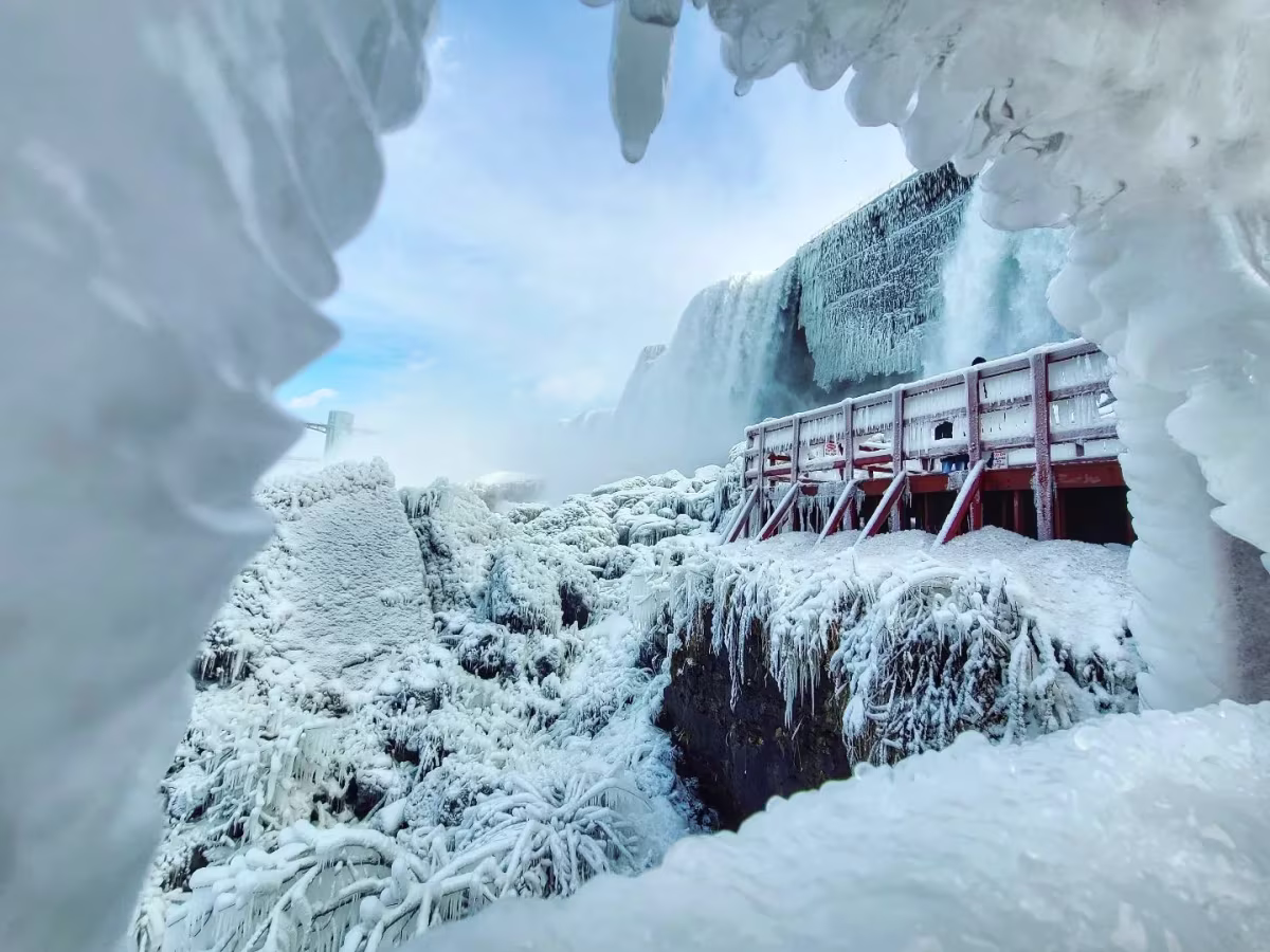 Visiting Niagara Falls Cave of the Winds in Winter: A Frosty Exploration
