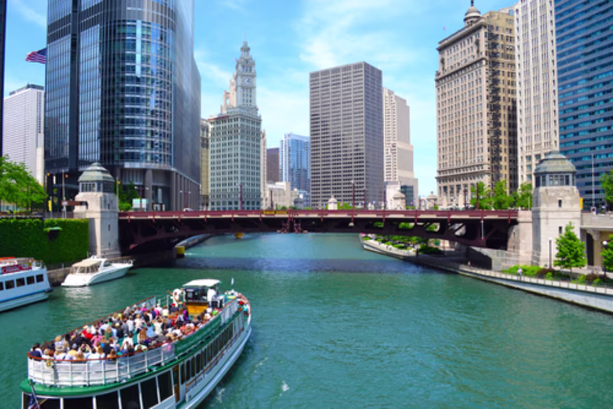 Best of Chicago History & Architecture Walking Tour with Boat Cruise.jpg