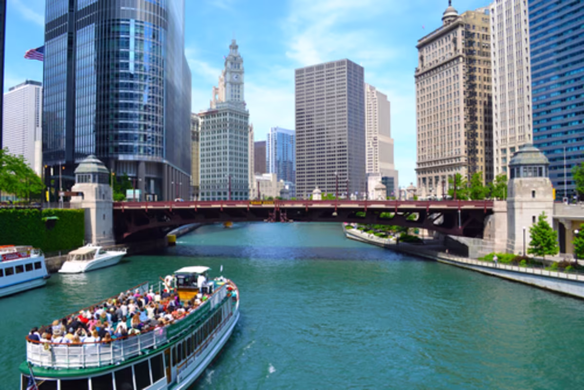 Best of Chicago History & Architecture Walking Tour with Boat Cruise.jpg