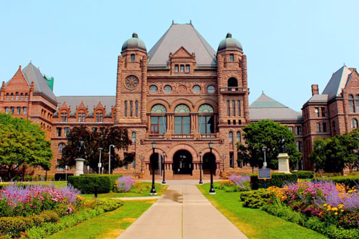 https://res.cloudinary.com/see-sight-tours/image/upload/v1729168190/strapi/image2_41409f9347.png