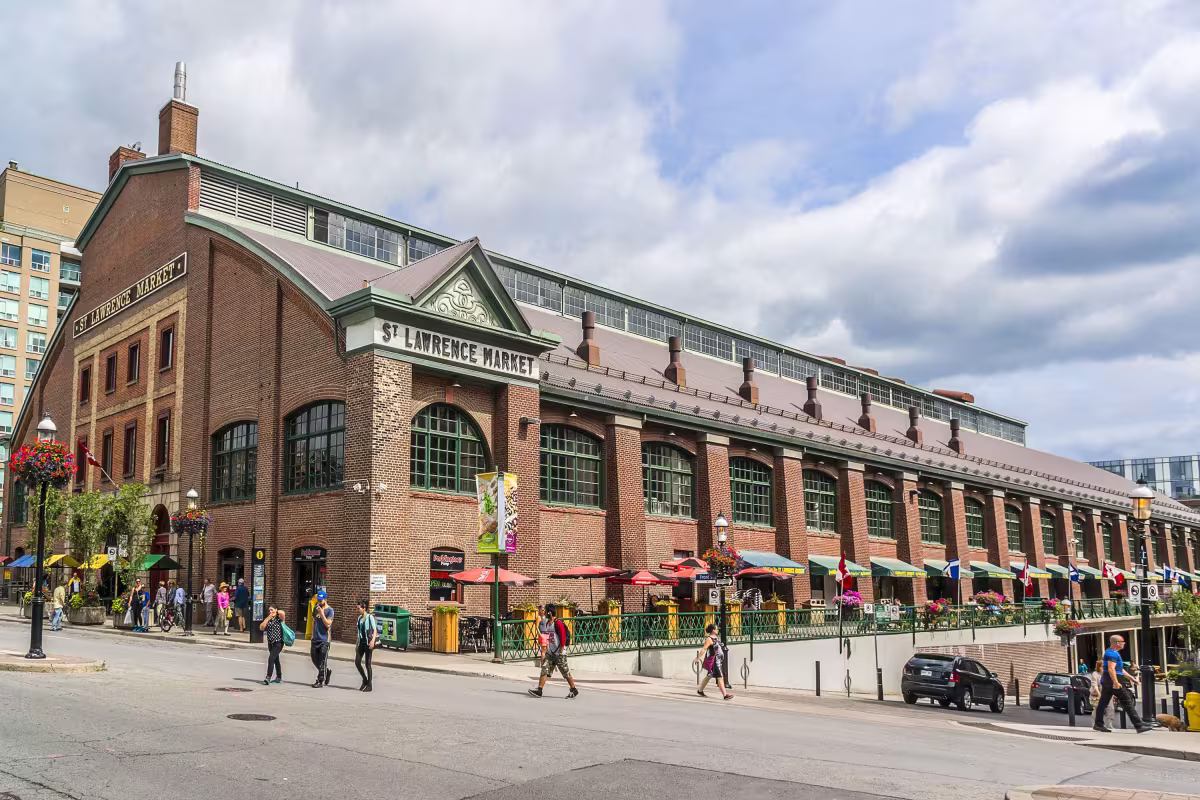 Best of Toronto Tour + Little Canada Discovery image 4