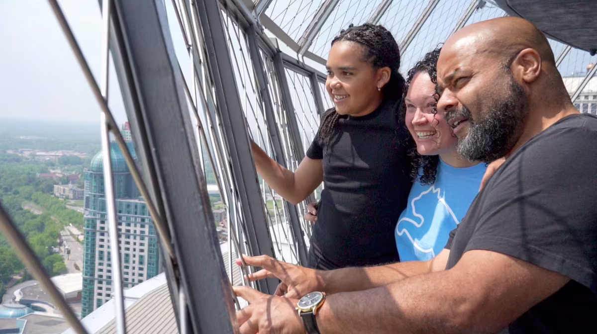 feature product image